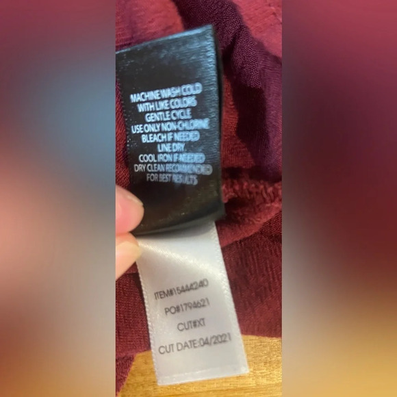 TORRID 3/4 Sleeve Zinfandel Red Blouse Tie Back and Front Plus Size 4X NWT - Picture 9 of 9